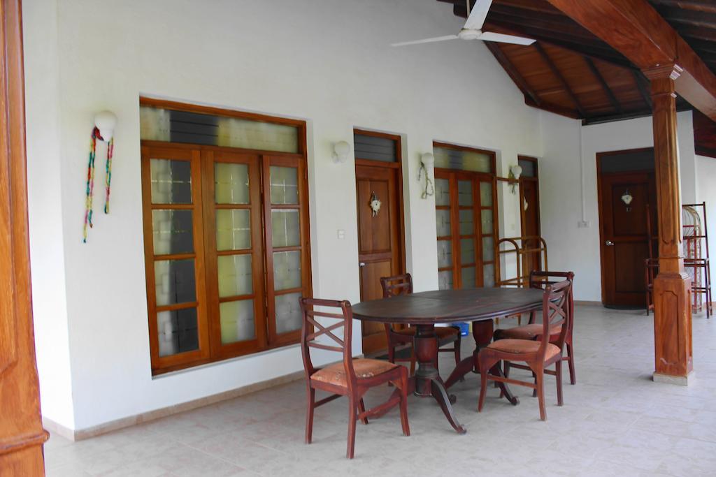 Pahalage Guesthouse ベールワラ エクステリア 写真